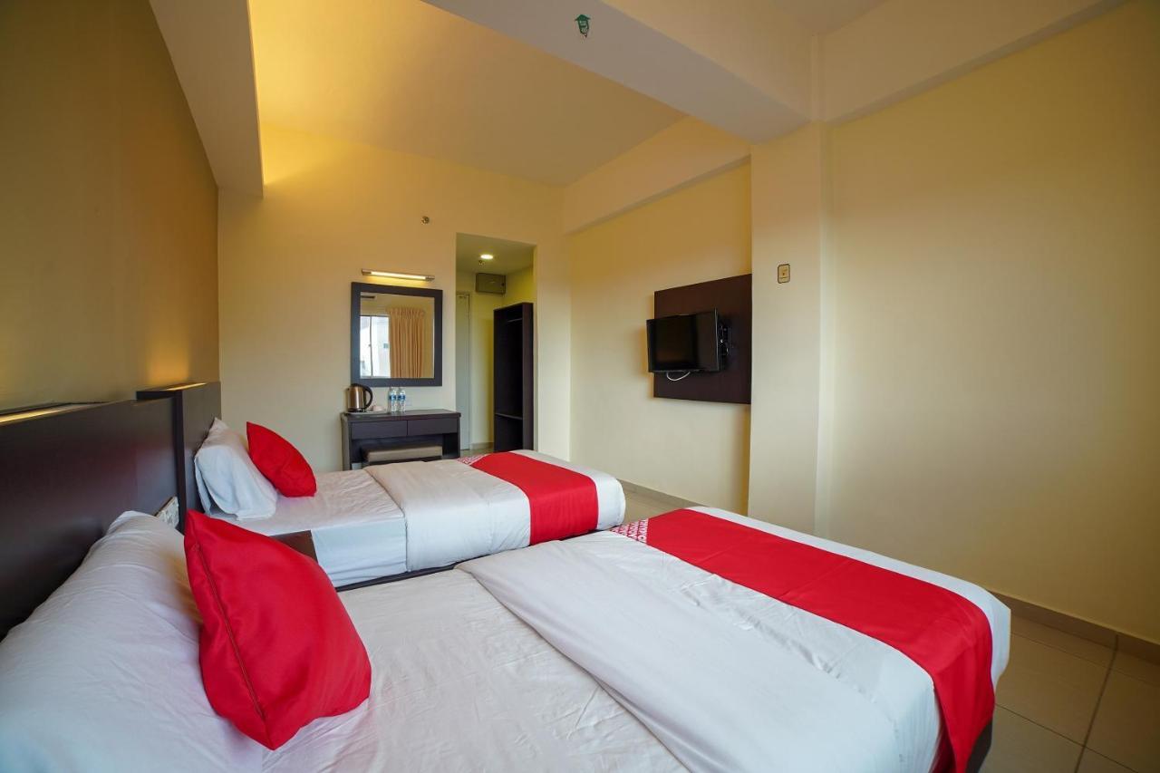 Oyo 89531 Villa Hotel Segamat Dış mekan fotoğraf