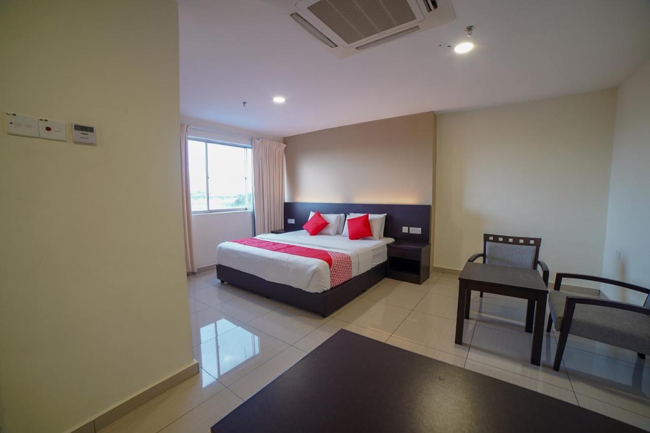 Oyo 89531 Villa Hotel Segamat Dış mekan fotoğraf
