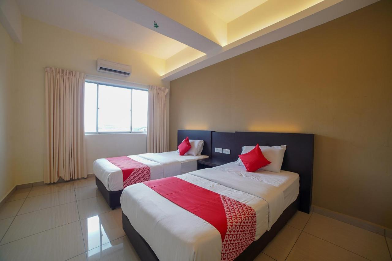 Oyo 89531 Villa Hotel Segamat Dış mekan fotoğraf