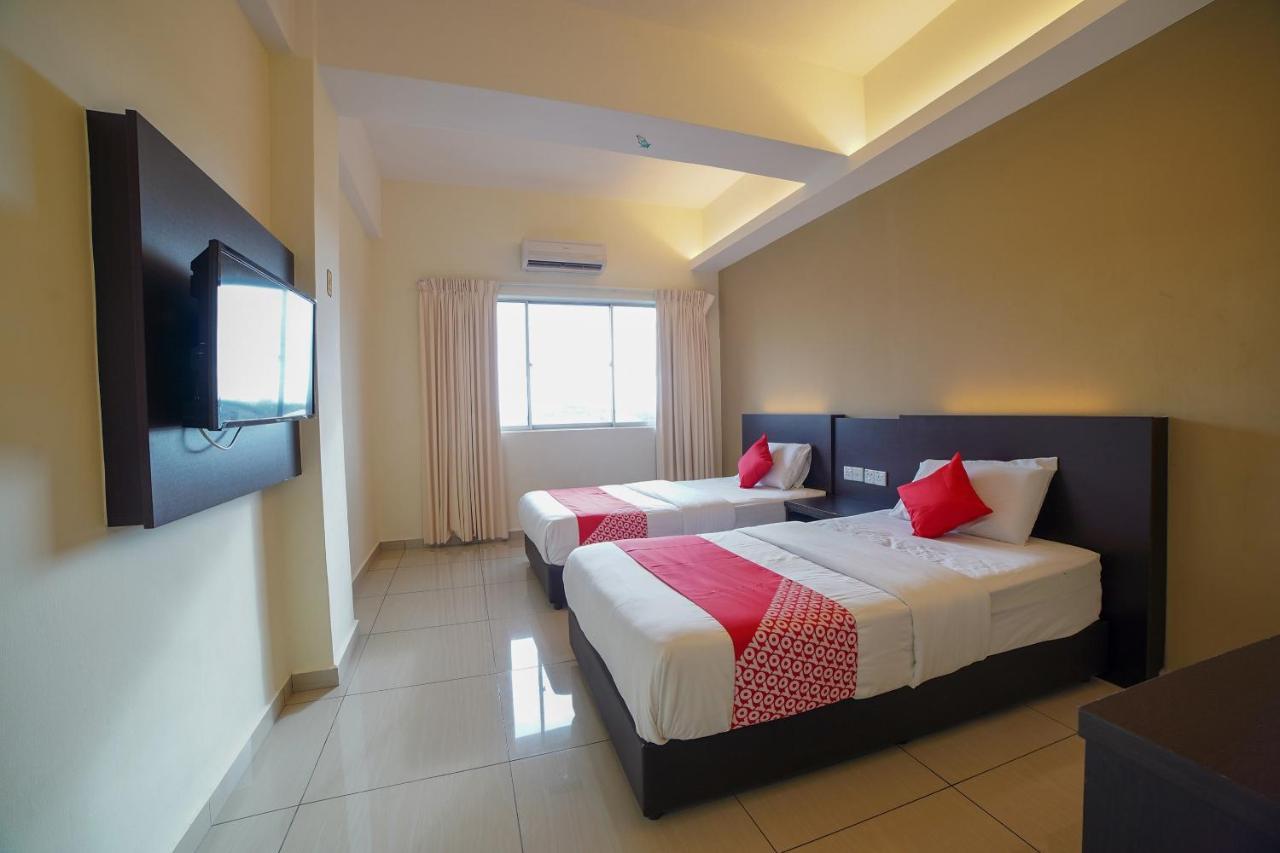 Oyo 89531 Villa Hotel Segamat Dış mekan fotoğraf