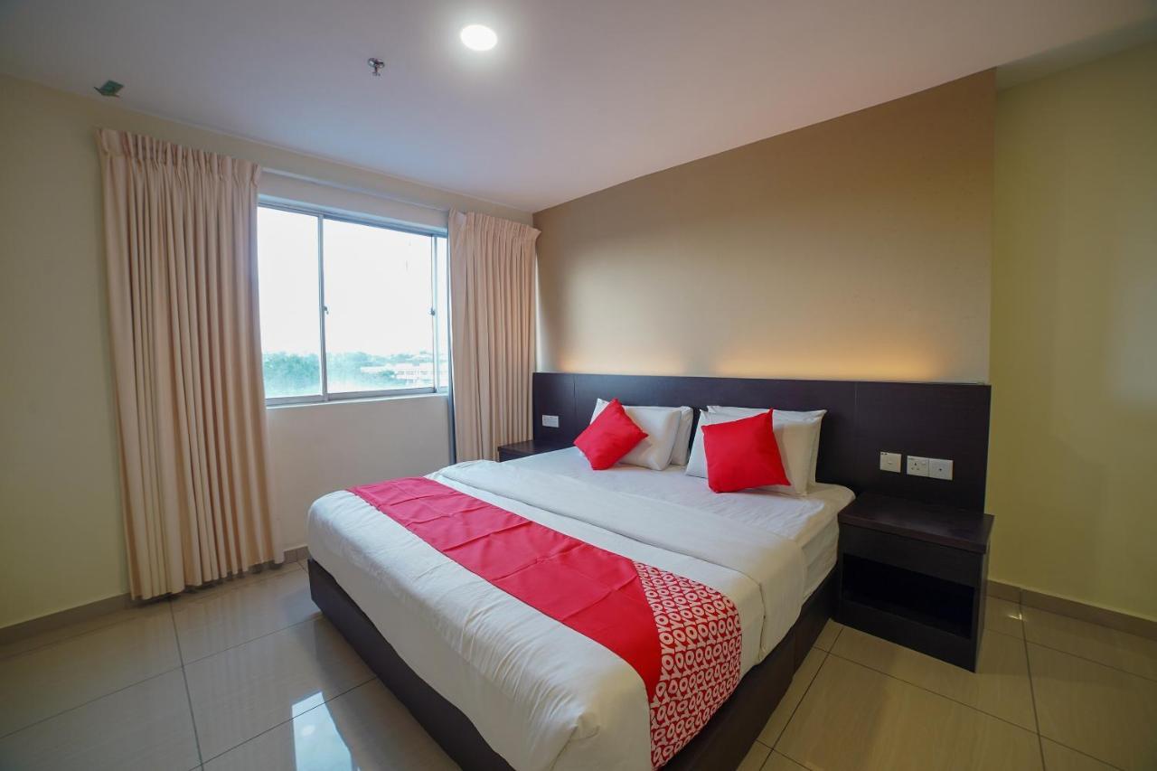 Oyo 89531 Villa Hotel Segamat Dış mekan fotoğraf