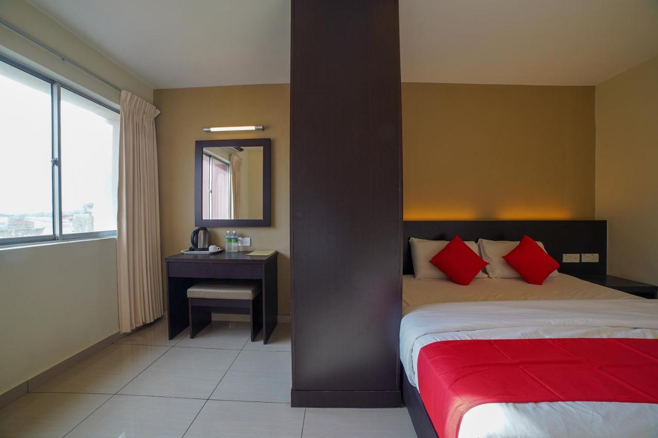 Oyo 89531 Villa Hotel Segamat Dış mekan fotoğraf