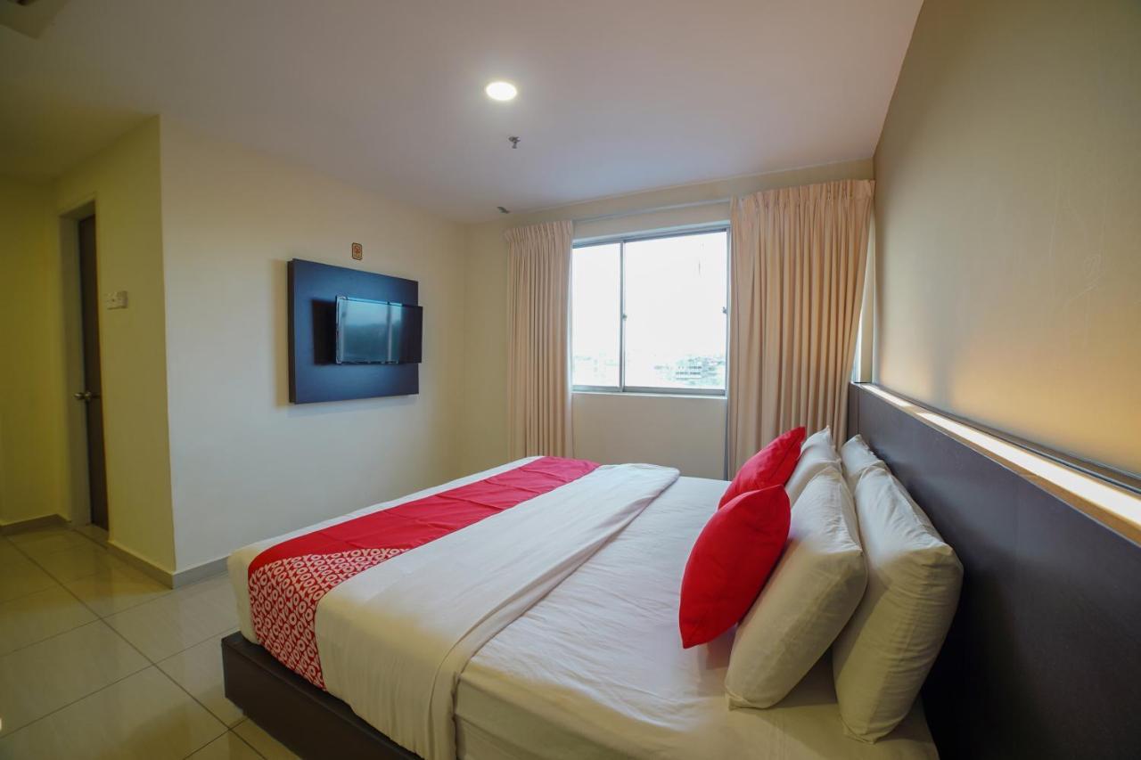 Oyo 89531 Villa Hotel Segamat Dış mekan fotoğraf