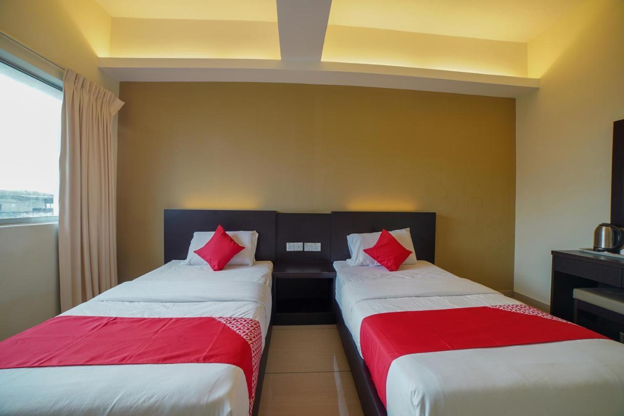 Oyo 89531 Villa Hotel Segamat Dış mekan fotoğraf