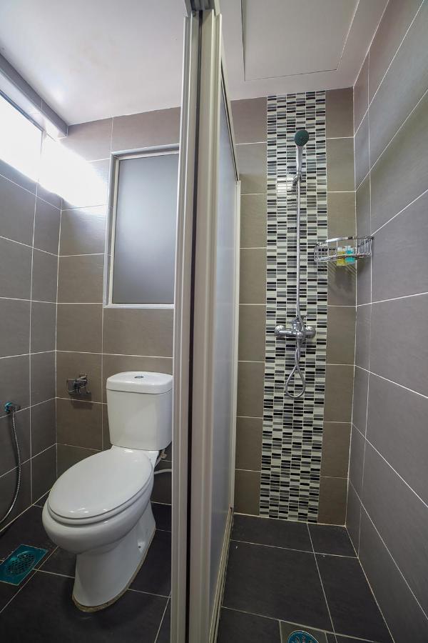 Oyo 89531 Villa Hotel Segamat Dış mekan fotoğraf